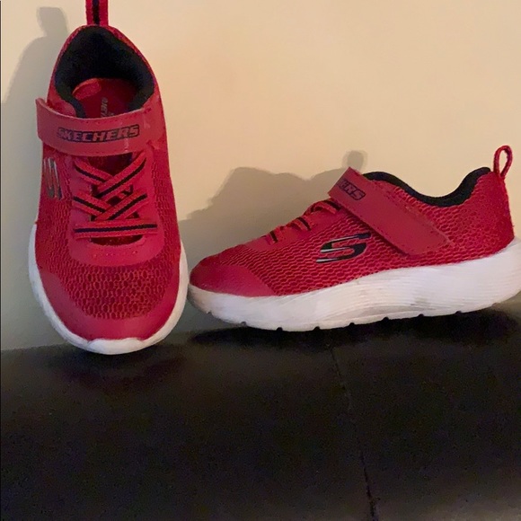 skechers infant size 9